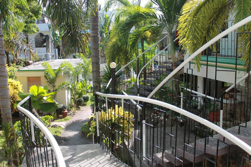 Turtle Inn Resort Manoc-Manoc Екстериор снимка