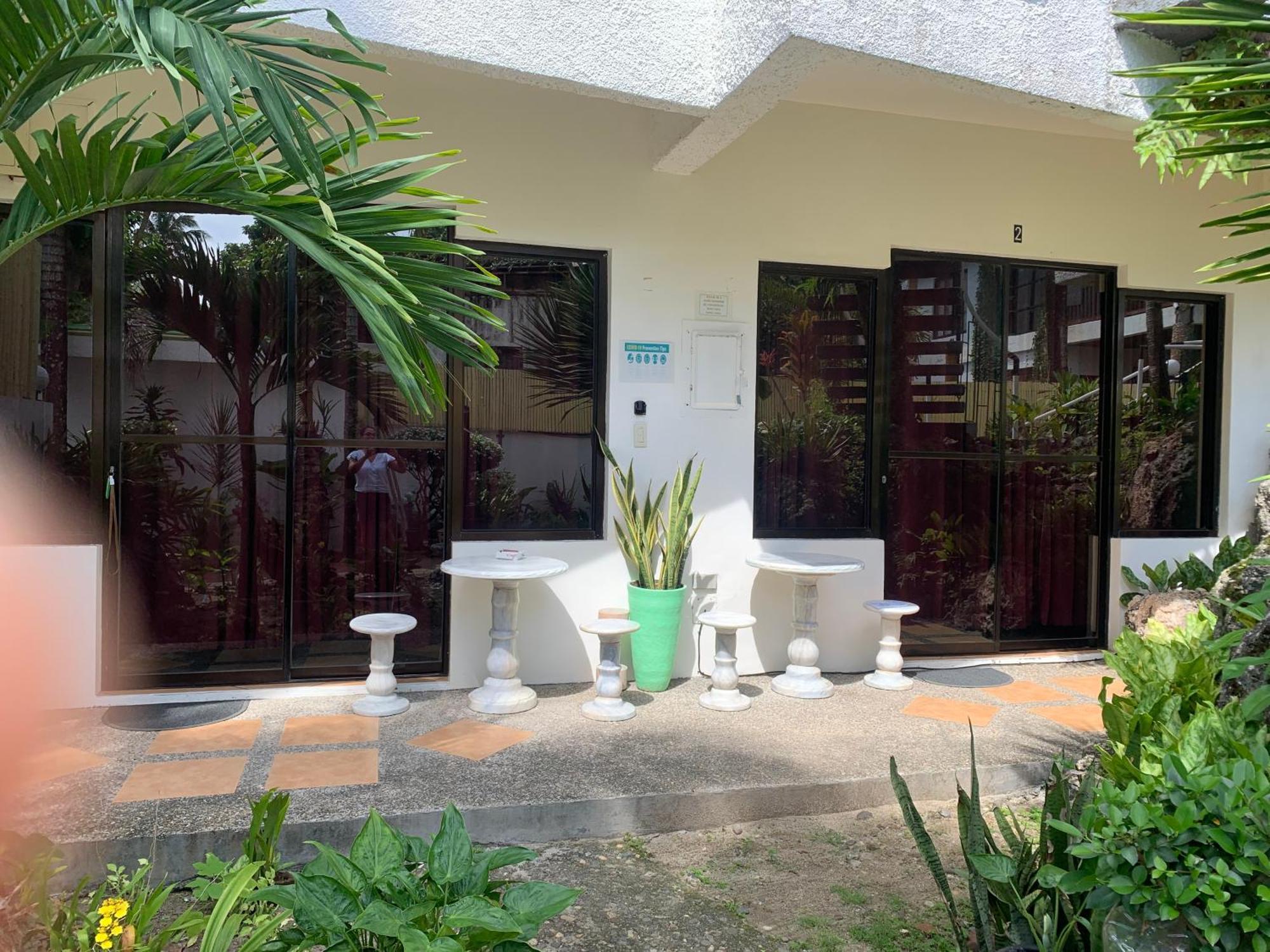 Turtle Inn Resort Manoc-Manoc Екстериор снимка